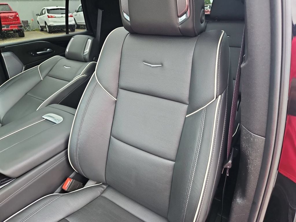 2021 Cadillac Escalade 4WD Sport
