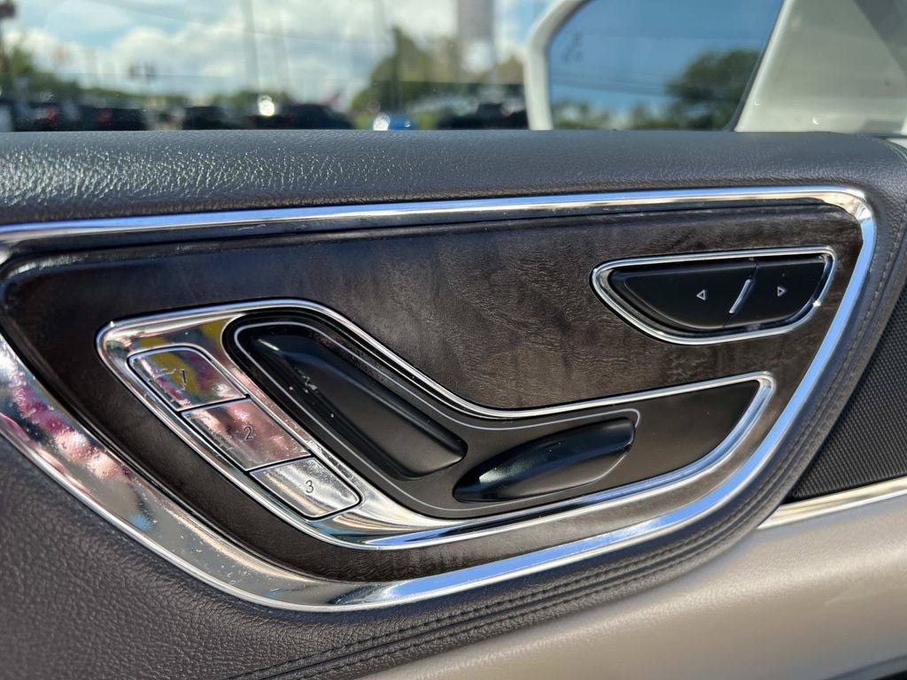 2018 Lincoln Continental Select