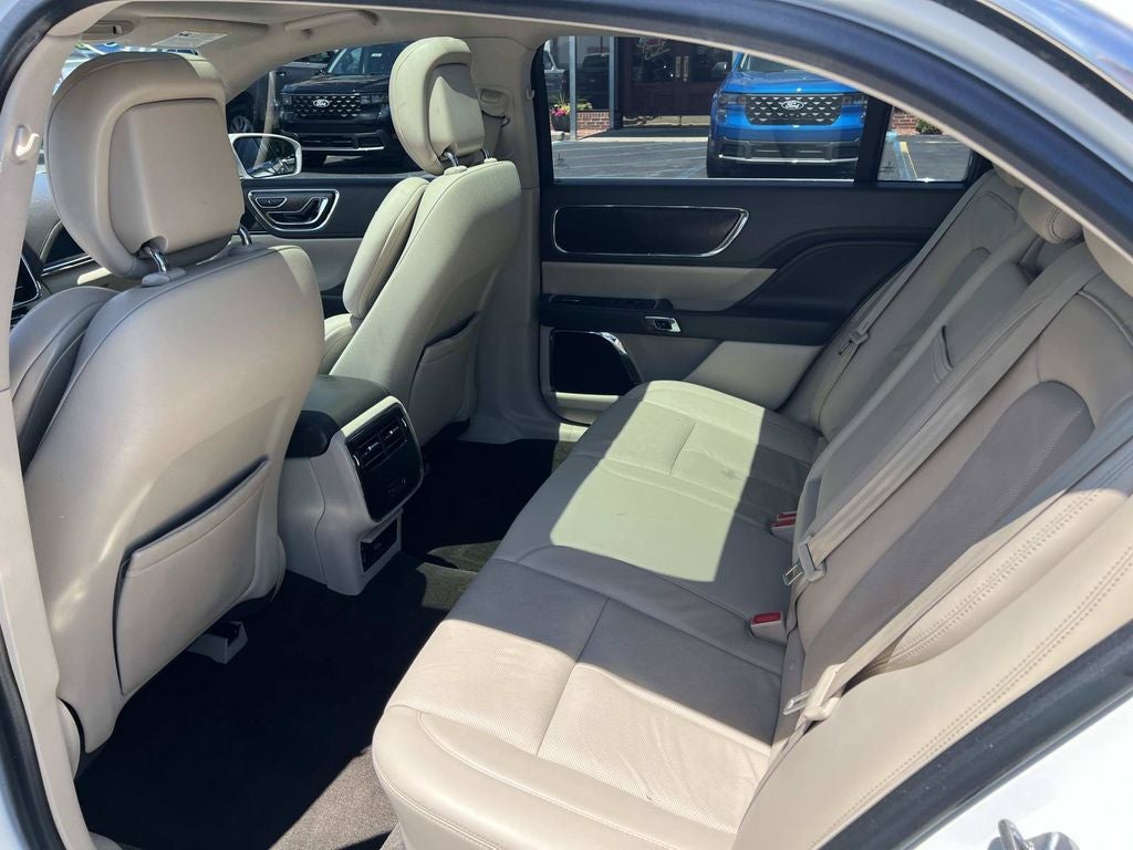 2018 Lincoln Continental Select