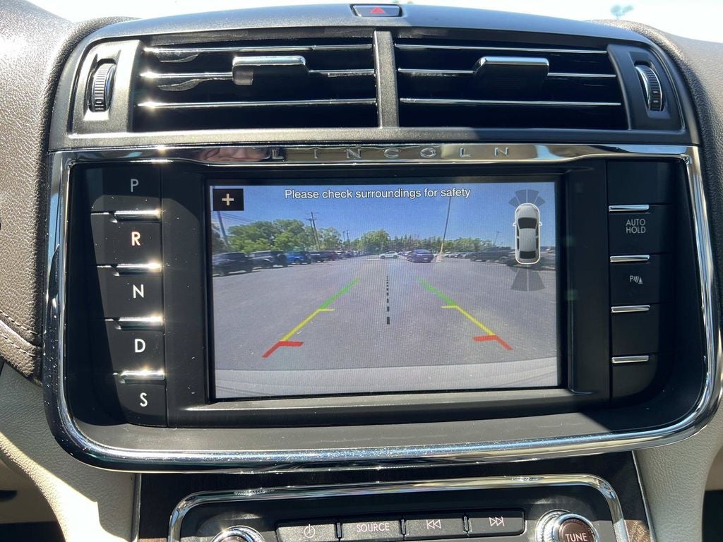 2018 Lincoln Continental Select