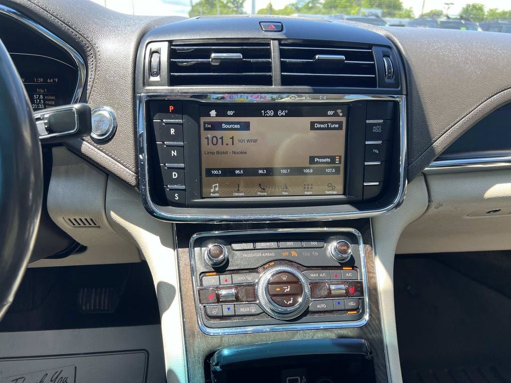 2018 Lincoln Continental Select