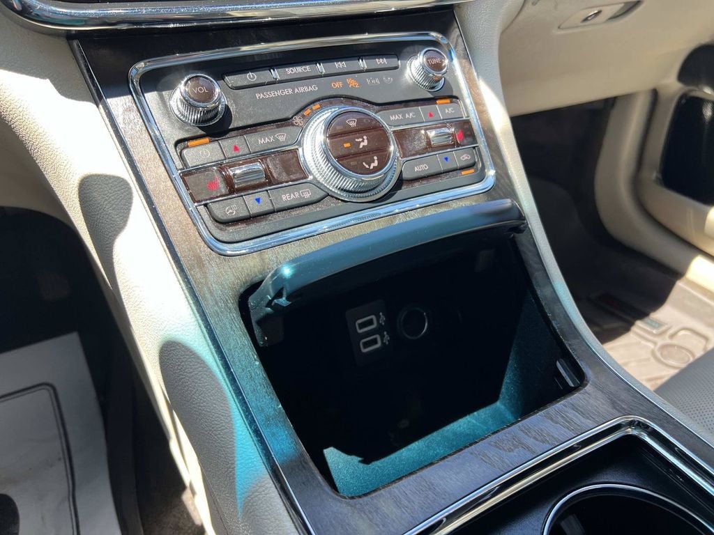 2018 Lincoln Continental Select