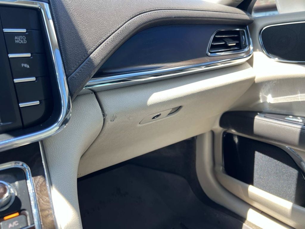 2018 Lincoln Continental Select