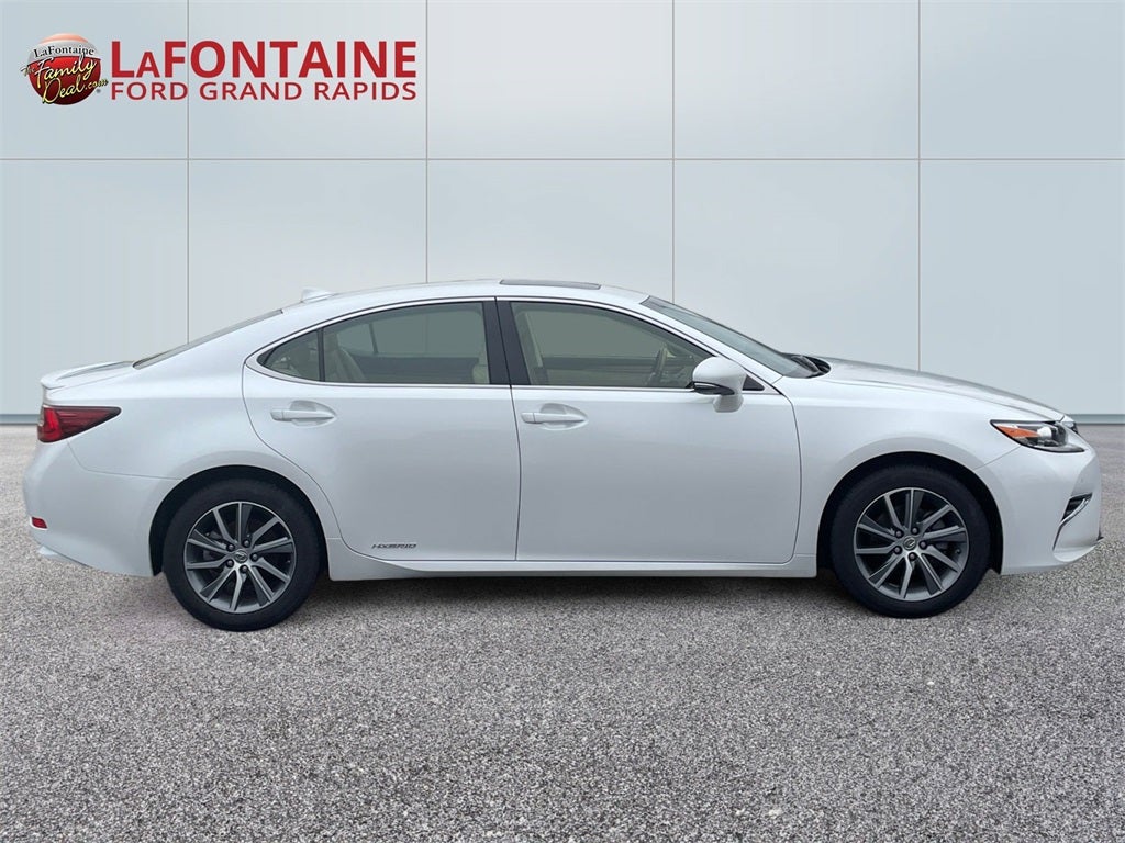 2018 Lexus ES 300h