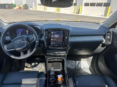 2024 Volvo XC40 B5 Plus Bright Theme