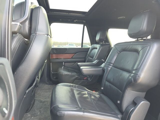 2022 Lincoln Navigator L Reserve