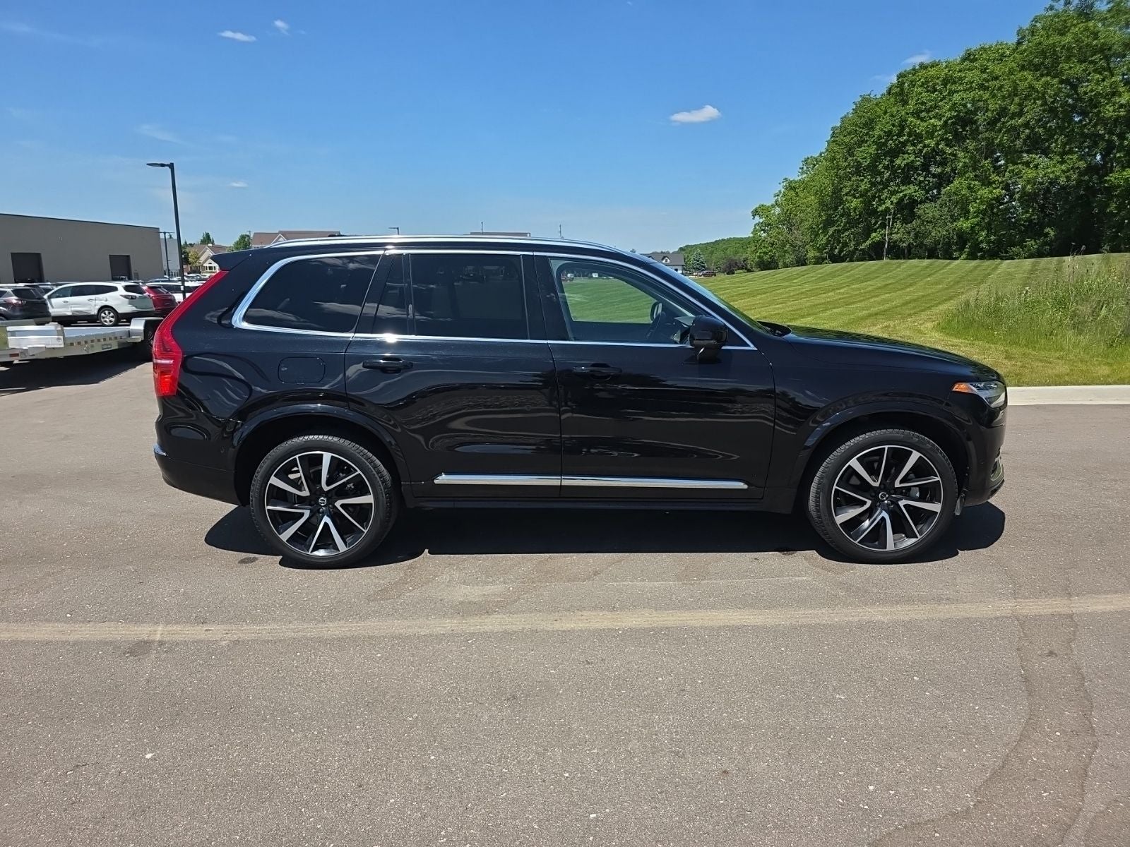 2024 Volvo XC90 B6 Plus Bright Theme 6-Seater