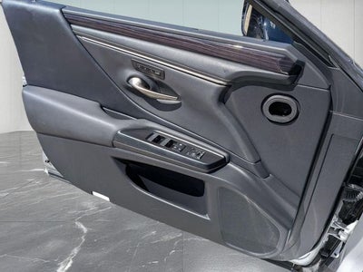 2020 Lexus ES 300h 300h