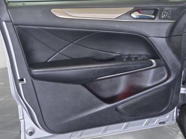 2015 Lincoln MKC Base