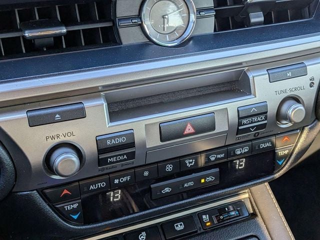 2017 Lexus ES 300h 300h