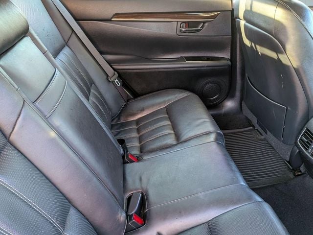 2017 Lexus ES 300h 300h