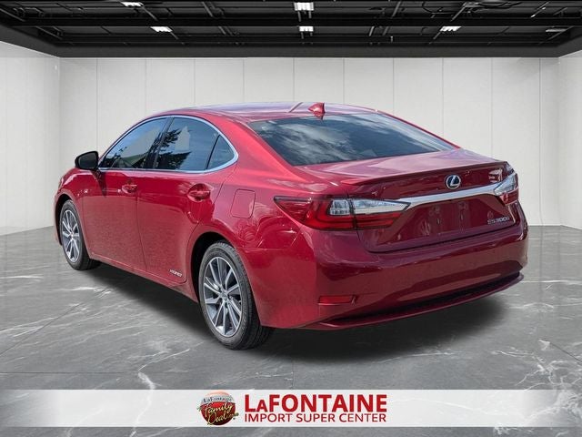 2017 Lexus ES 300h 300h