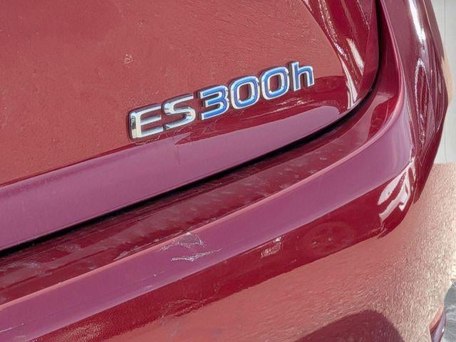 2017 Lexus ES 300h 300h