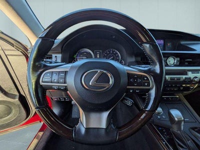 2017 Lexus ES 300h 300h