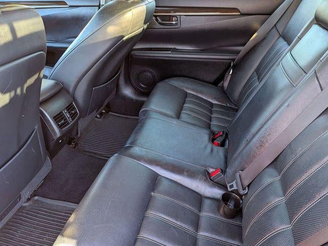 2017 Lexus ES 300h 300h