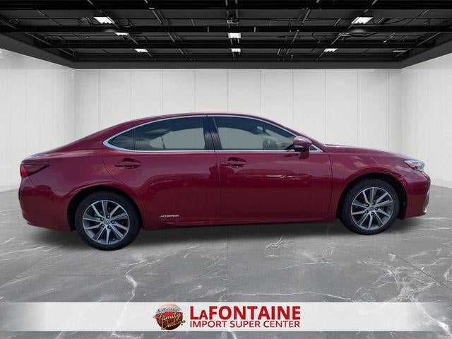 2017 Lexus ES 300h 300h