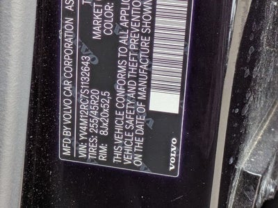 2025 Volvo XC60 B5 Plus