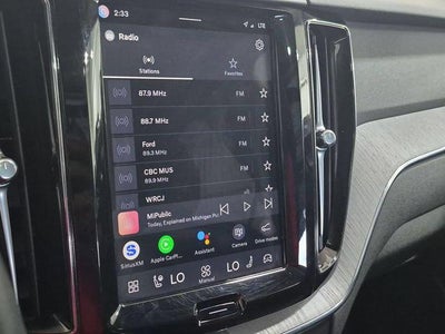 2025 Volvo XC60 B5 Plus