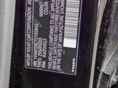 2025 Volvo XC60 B5 Plus