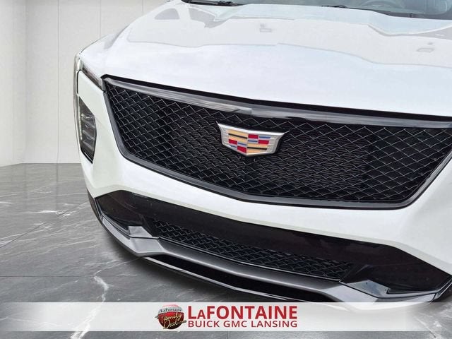 2024 Cadillac XT4 Sport
