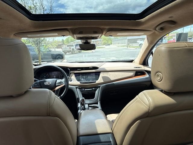 2017 Cadillac XT5 Platinum AWD