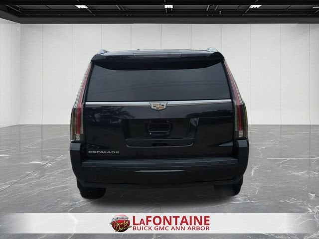 2015 Cadillac Escalade Luxury