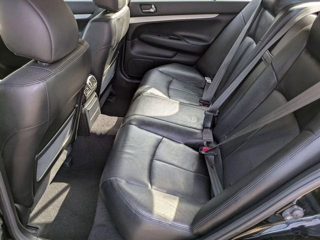 2009 INFINITI G37x x