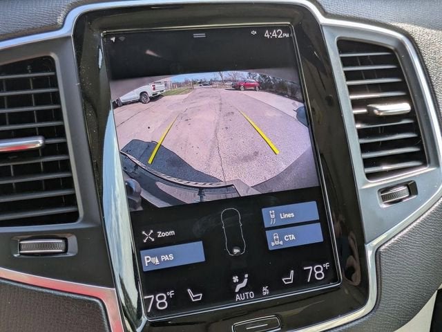 2022 Volvo XC90 T5 Momentum 7 Passenger