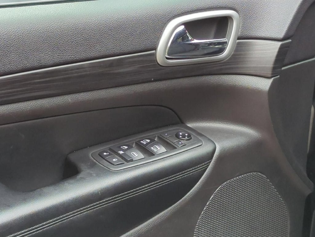 2019 Jeep Grand Cherokee Laredo E 4x4