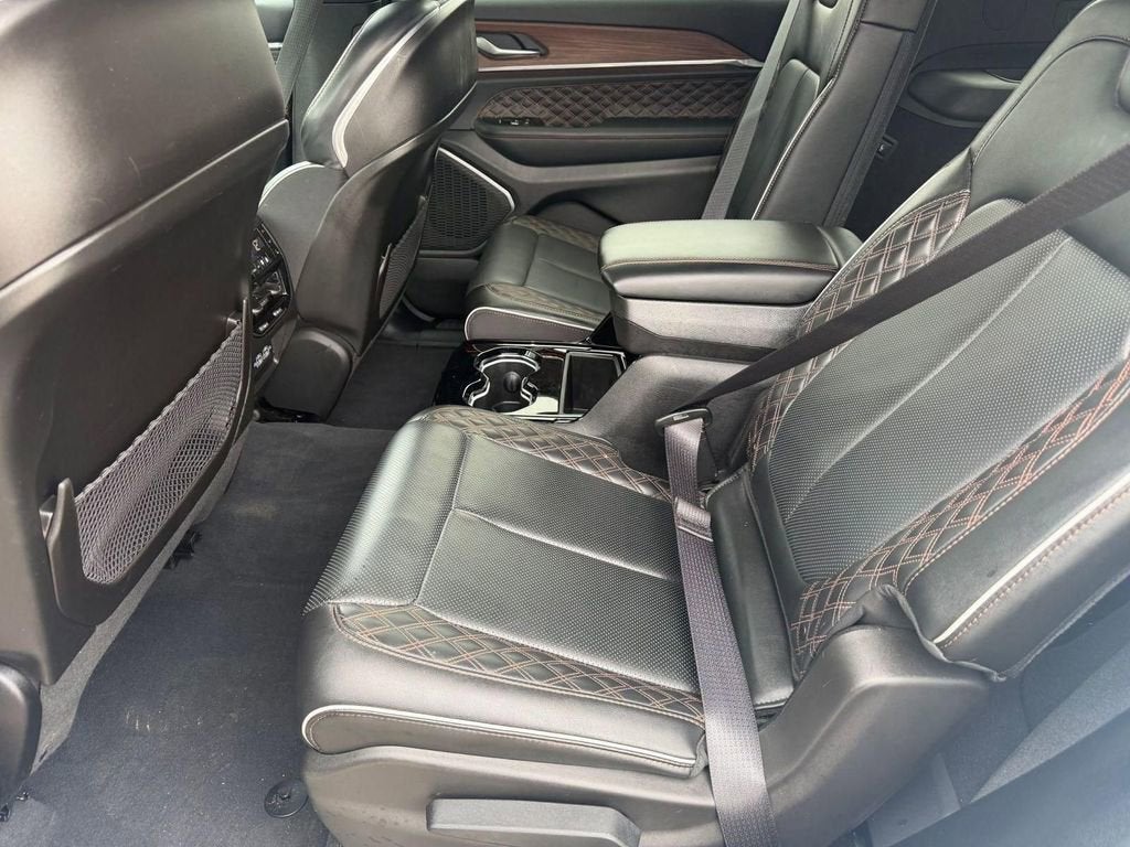 2023 Jeep Grand Cherokee L Summit 4x4