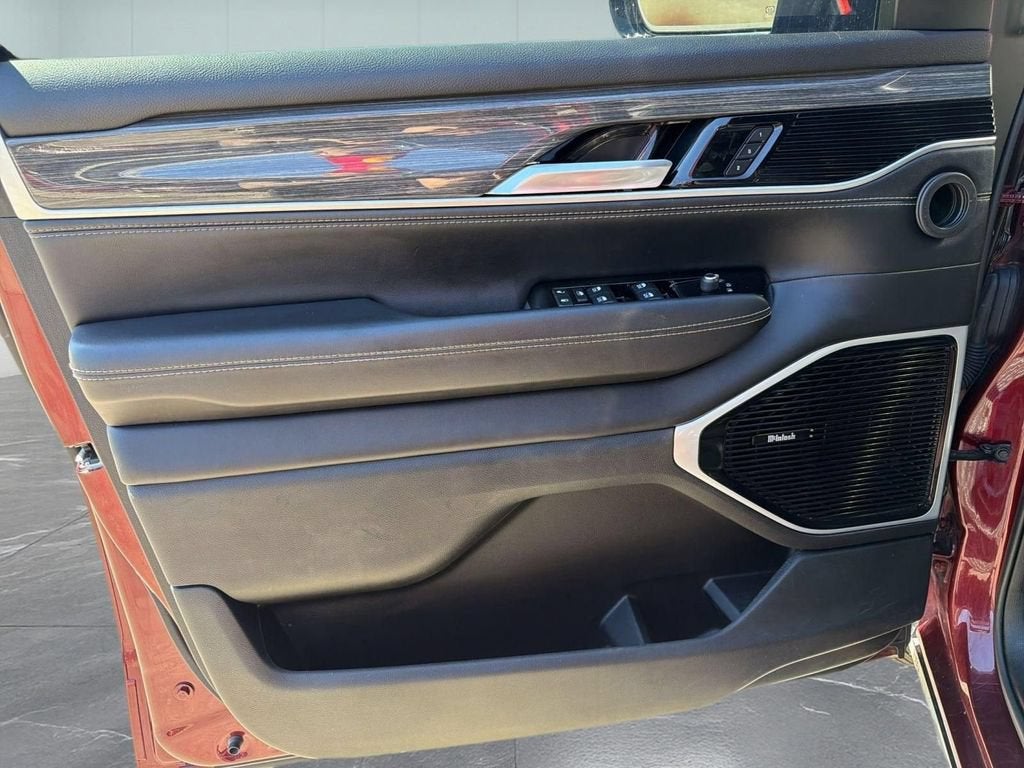 2022 Jeep Wagoneer Series III 4x4