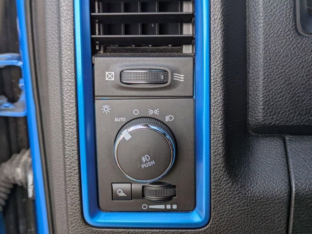 2018 RAM 1500 Sport Crew Cab 4x4 5'7" Box