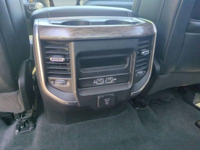 2020 RAM 1500 Laramie Crew Cab 4x4 5'7" Box