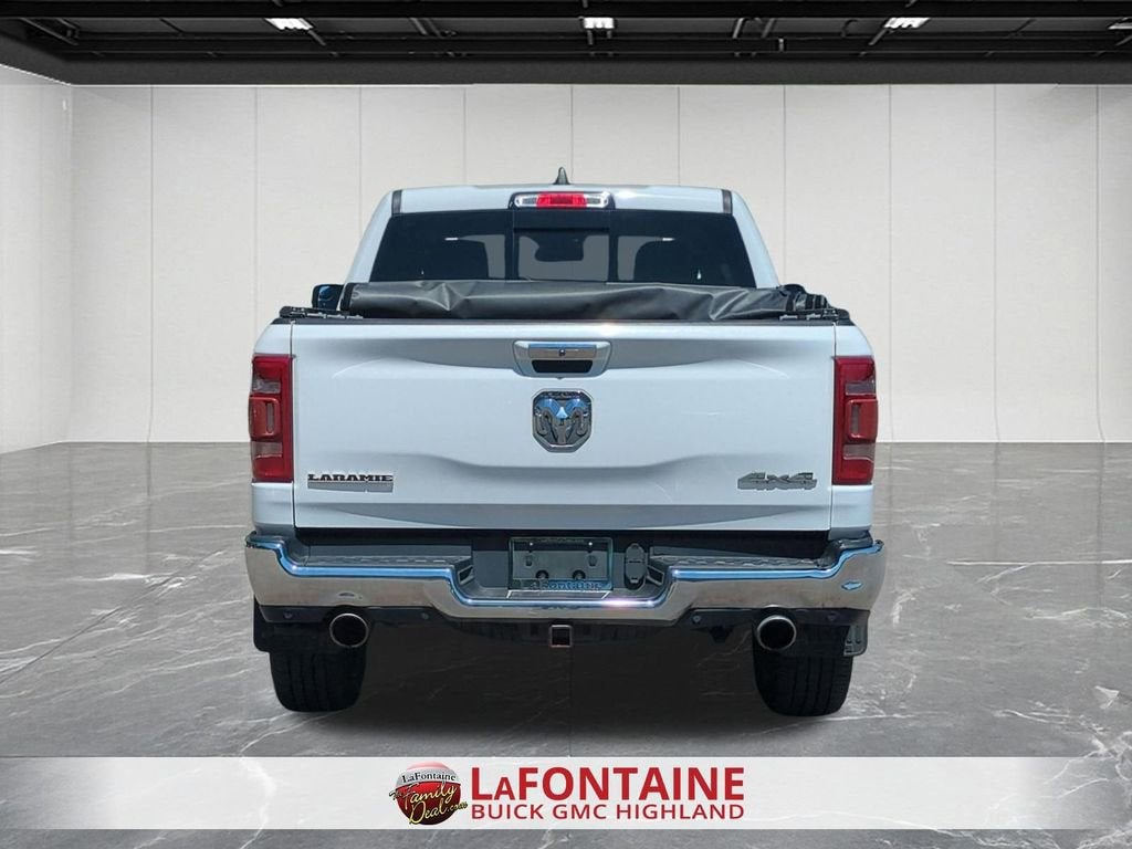 2020 RAM 1500 Laramie Crew Cab 4x4 5'7" Box