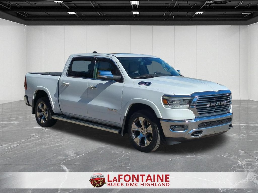 2020 RAM 1500 Laramie Crew Cab 4x4 5'7" Box