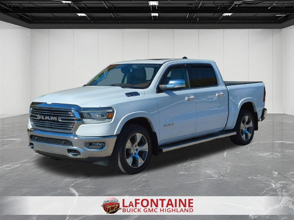 2020 RAM 1500 Laramie Crew Cab 4x4 5'7" Box