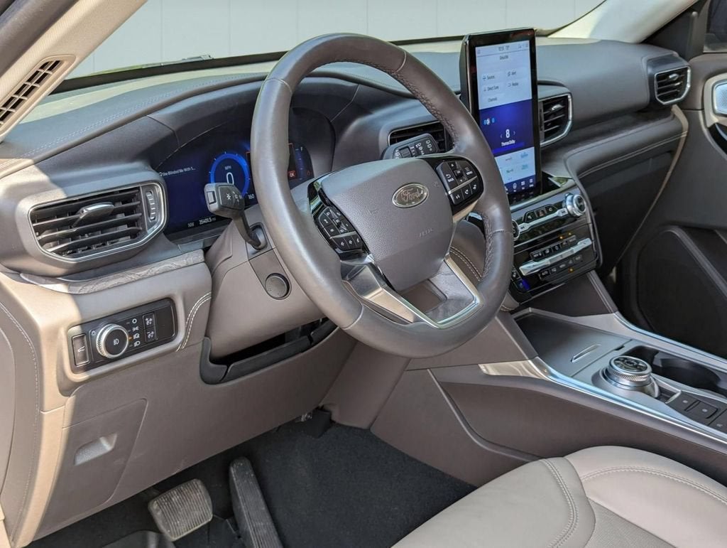 2023 Ford Explorer Platinum