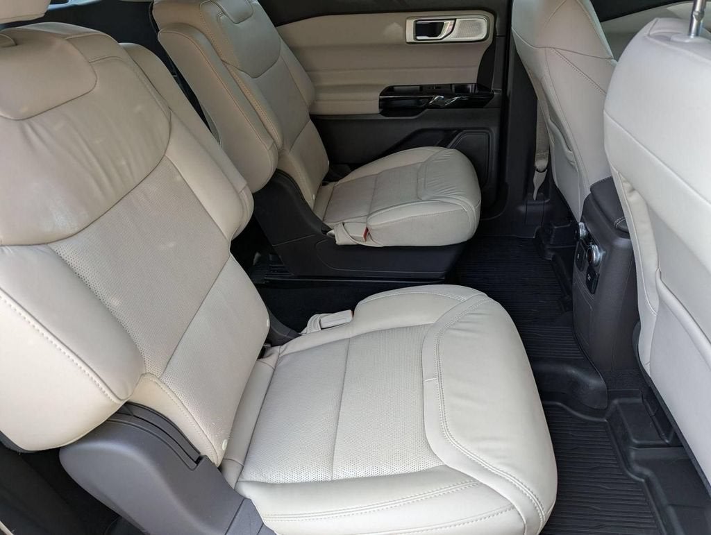 2023 Ford Explorer Platinum