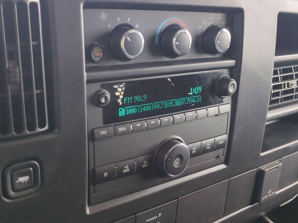 2024 Chevrolet Express Cargo 2500 WT