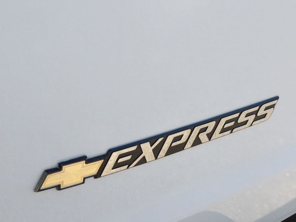 2024 Chevrolet Express Cargo 2500 WT
