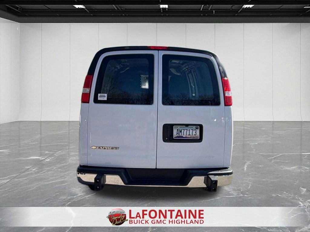 2024 Chevrolet Express Cargo 2500 WT