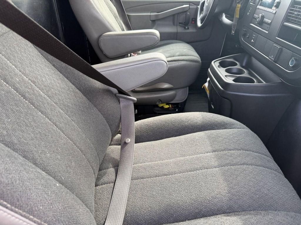 2024 Chevrolet Express Cargo 2500 WT