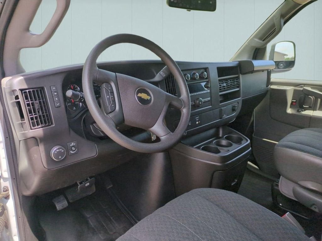 2024 Chevrolet Express Cargo 2500 WT