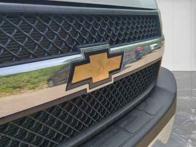 2024 Chevrolet Express Cargo 2500 WT