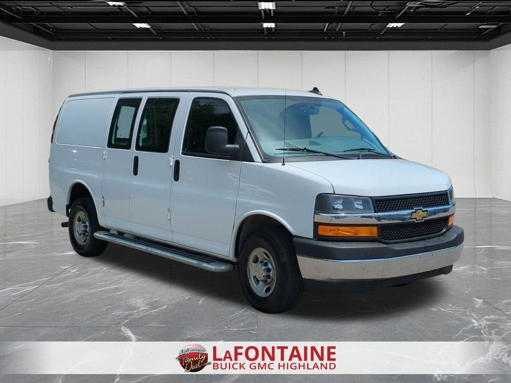 2024 Chevrolet Express Cargo 2500 WT