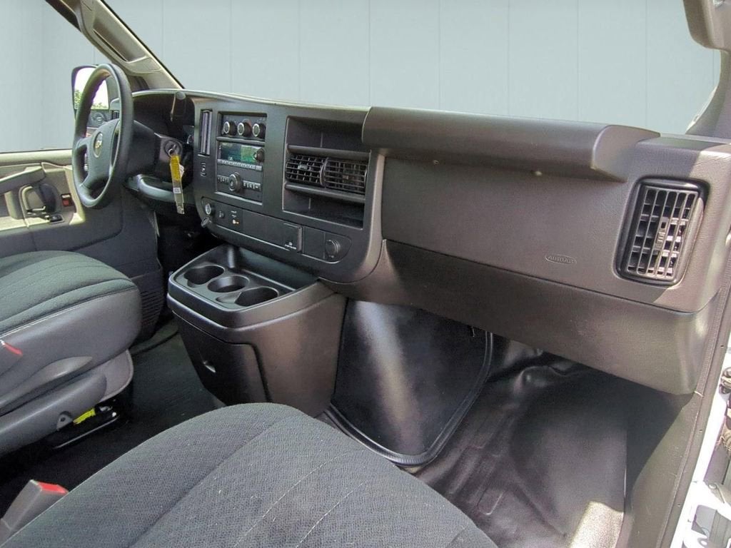 2024 Chevrolet Express Cargo 2500 WT
