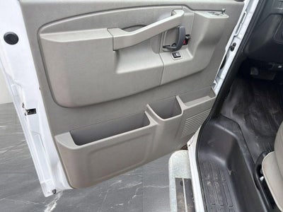 2024 Chevrolet Express Cargo 2500 WT