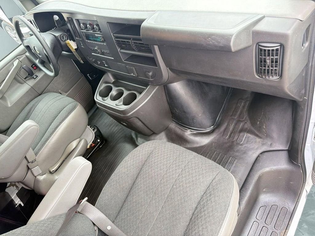 2024 Chevrolet Express Cargo 2500 WT