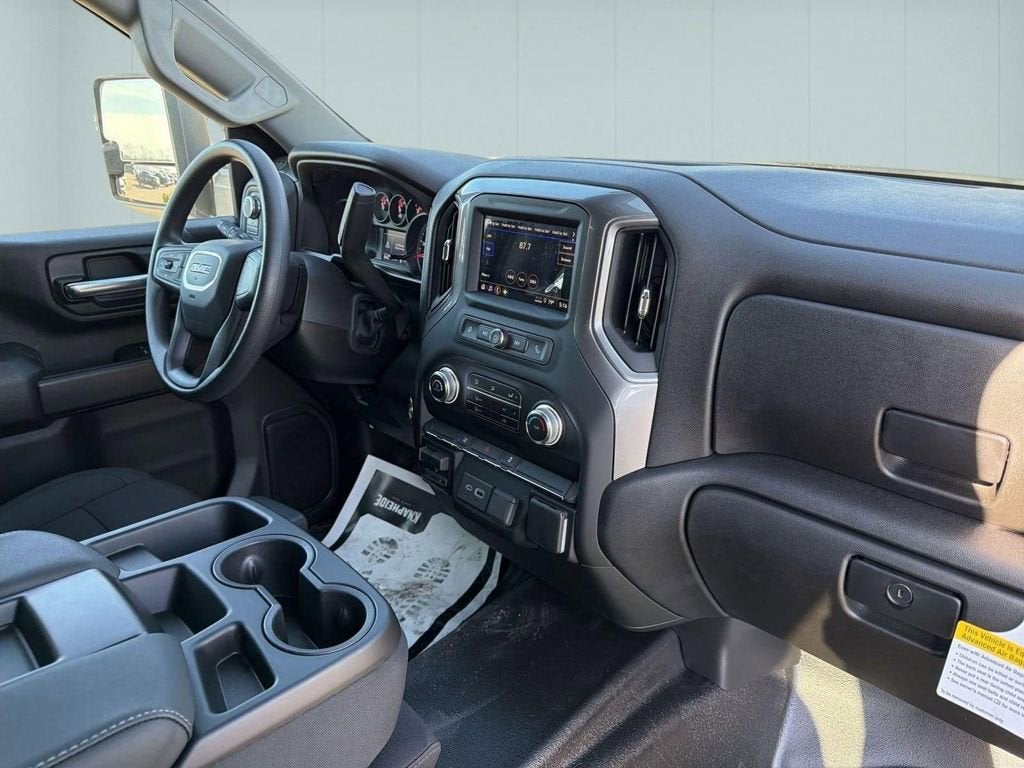 2024 GMC Sierra 2500 HD Pro