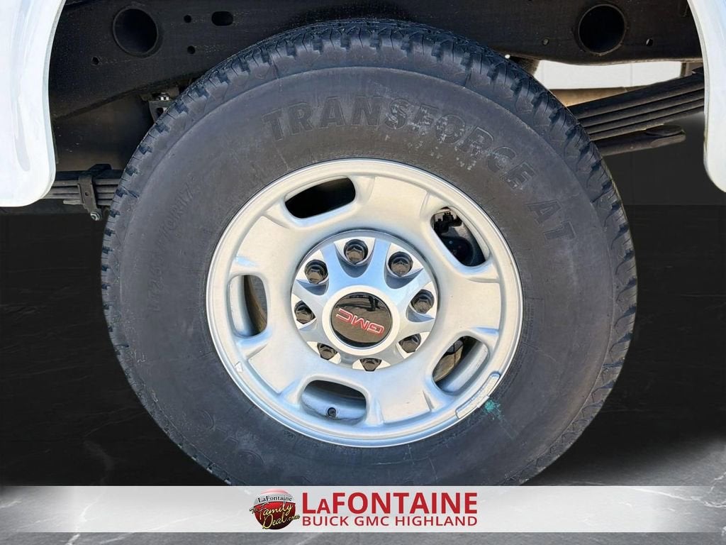 2024 GMC Sierra 2500 HD Pro